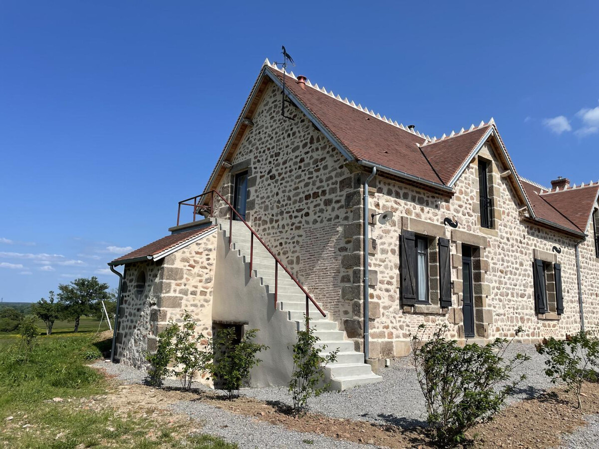 Gîte ferme 18ème siècle avec piano à Ygrande - Photo 24