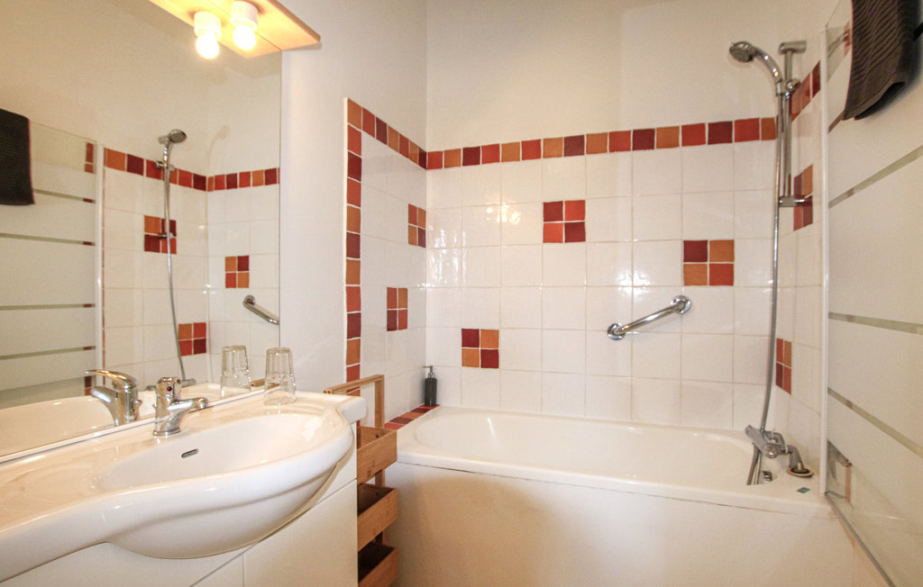 Villa moderne 5 chambres avec piscine privée à Sauzet - Photo 24