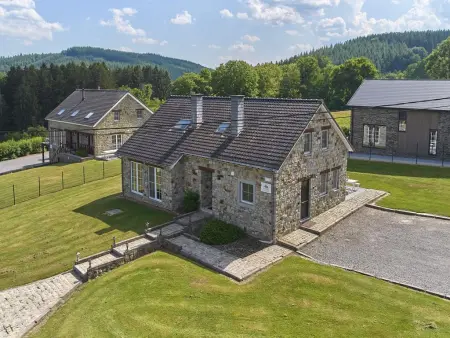 Maison de Pierre de Pierre à Lierneux, vue 360° sur les collines : photo 11