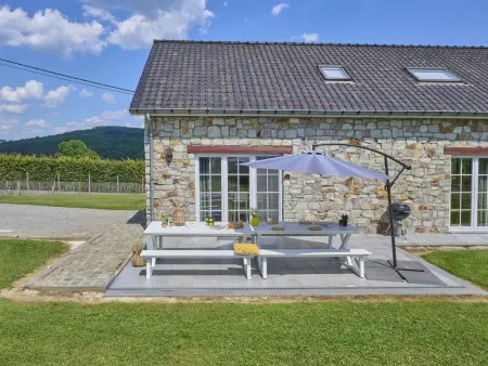 Maison de Pierre de Pierre à Lierneux, vue 360° sur les collines : photo 18