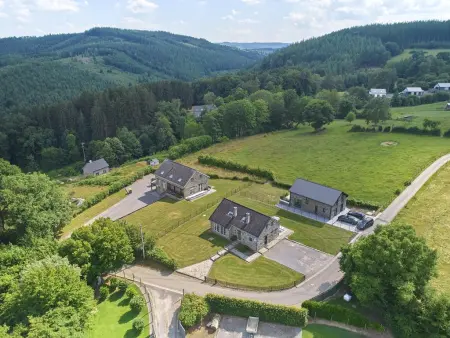 Maison de Pierre de Pierre à Lierneux, vue 360° sur les collines : photo 21