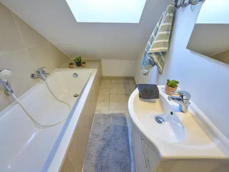 Maison de Pierre de Pierre à Lierneux, vue 360° sur les collines : photo 28