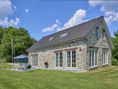 Maison de Pierre de Pierre à Lierneux, vue 360° sur les collines : photo 33