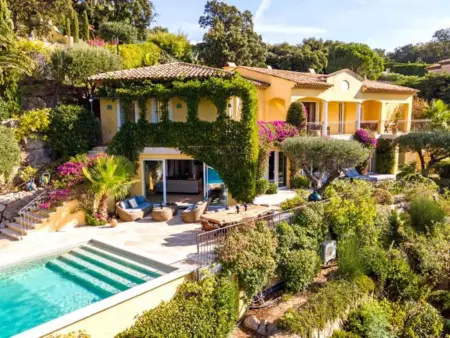 Villa Golf d'Or C6 avec piscine chauffée, vue mer et golf à Sainte-Maxime : photo 40