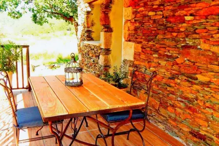 Alexiane&Co Gîte en Ardèche, Beau gîte en Ardèche avec piscine et belles vues ! - Photo 6