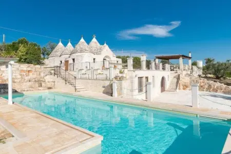 Location maison à Ostuni, Trullo dans la vallée d'Itria près d'Ostuni