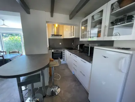 Maison rénovée climatisée, jardin à 1000m de la plage - Photo 6