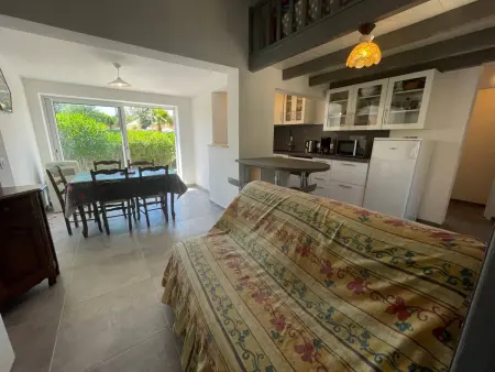 Maison rénovée climatisée, jardin à 1000m de la plage - Photo 12