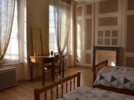 Gîte ancien presbytère 6 pers., jardin clos 2500 m² : photo 3
