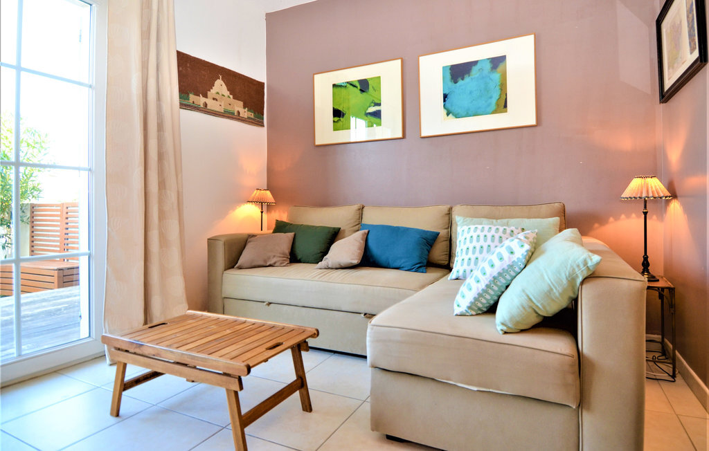 Maison avec terrasse sur le port d'Aigues-Mortes - Photo 8