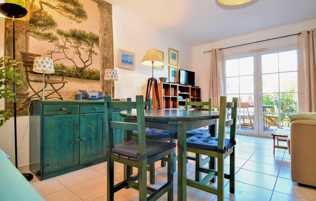 Maison avec terrasse sur le port d'Aigues-Mortes - Photo 11