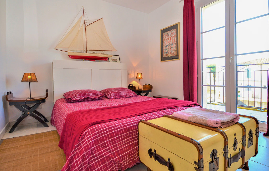 Maison avec terrasse sur le port d'Aigues-Mortes - Photo 14
