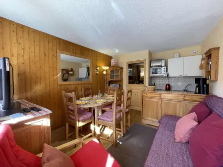 Location maison à Montgenèvre, Appartement cosy 6 pers à Montgenèvre, pied des pistes, parking, proche centre et ESF