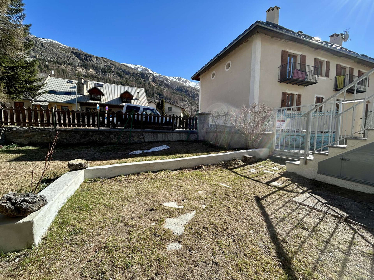 Appartement montagne Le Monêtier-les-Bains, jardin et animaux - Photo 12