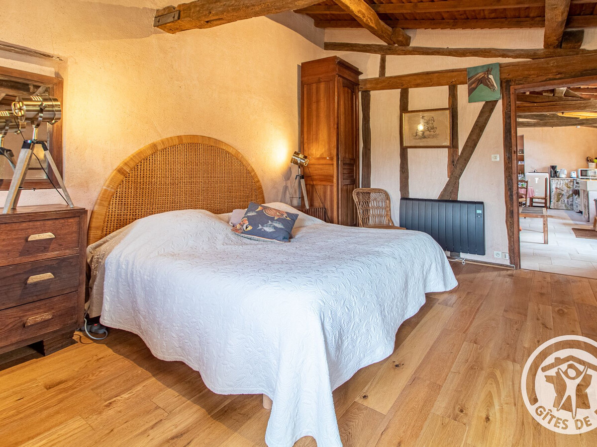 Gîte 2 personnes aux volets rouges près du château de Montreuil Bellay - Photo 17
