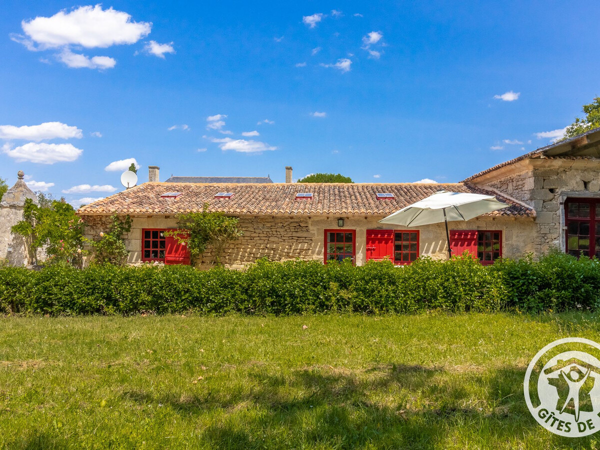 Gîte 2 personnes aux volets rouges près du château de Montreuil Bellay - Photo 24