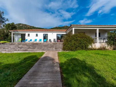 Villa Fautea, Location Villa 8 personnes à Sainte Lucie Porto Vecchio - Photo 3