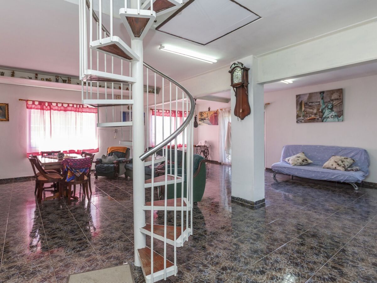 Villa Pedro – Maison 265 m² avec piscine privée à Els Boscos - Photo 17