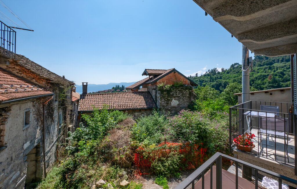 Maison vue Lac Majeur à Albagnano di Bee - Photo 11