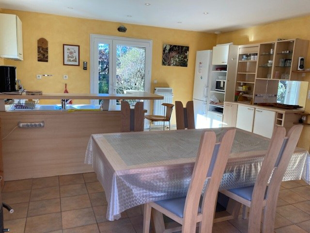 Maison 110 m² plain-pied, jardin cloturé, 3 ch. Céret - Photo 3