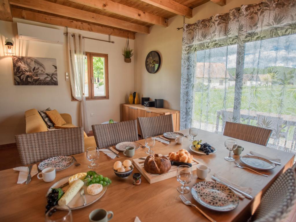 Maison avec piscine chauffée partagée à Lacapelle-Marival - Photo 10