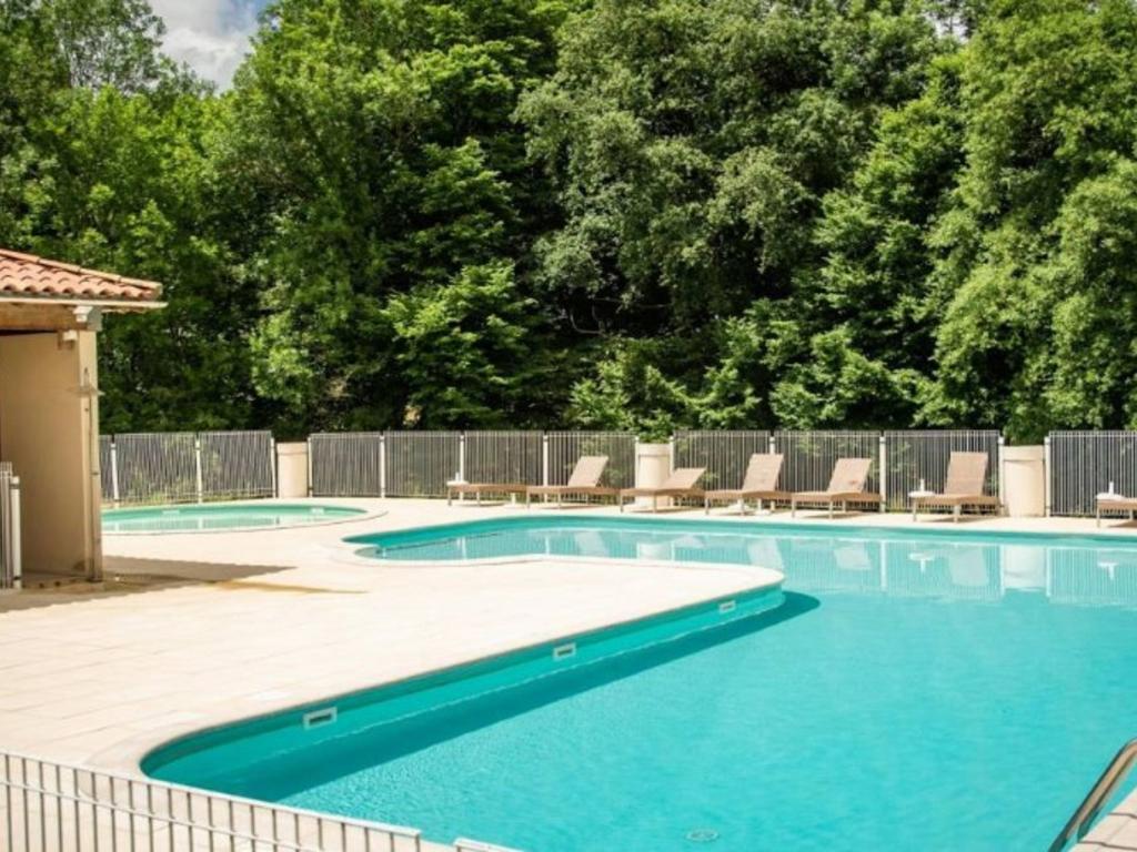 Maison avec piscine chauffée partagée à Lacapelle-Marival - Photo 29