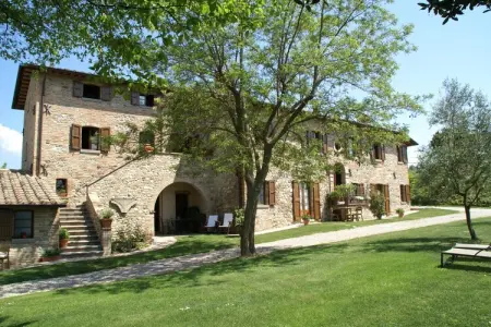 Gherardi Vecchia Scuola, maison 5 pers. à Montone