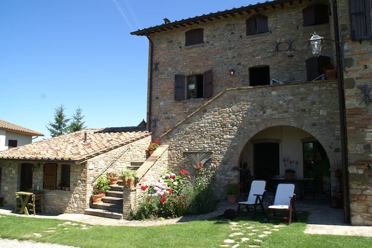 Maison Gherardi Granaio à Montone, piscine et jardin - Photo 3