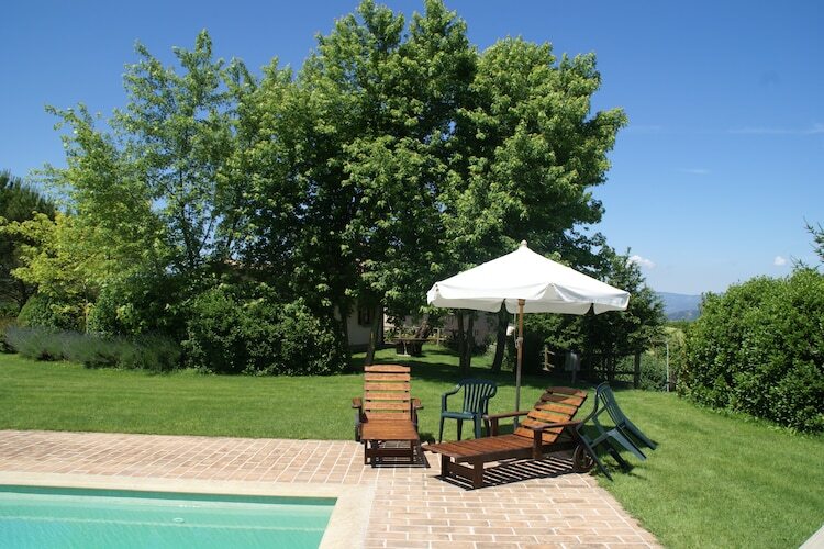 Maison Gherardi Granaio à Montone, piscine et jardin - Photo 7