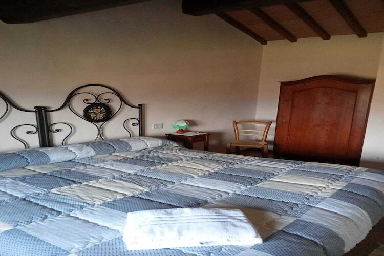 Maison Gherardi Granaio à Montone, piscine et jardin - Photo 10