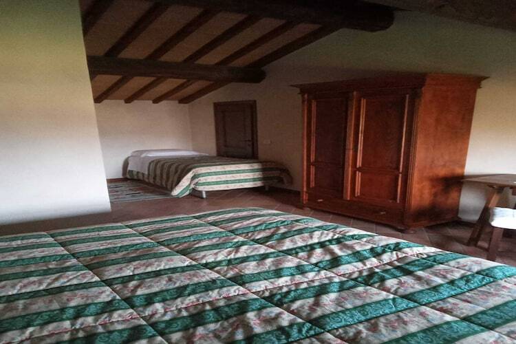 Maison Gherardi Granaio à Montone, piscine et jardin - Photo 11