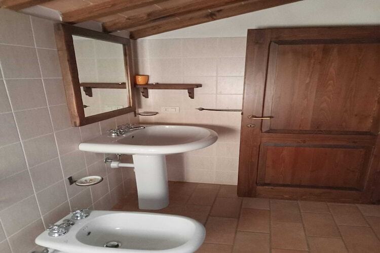 Maison Gherardi Granaio à Montone, piscine et jardin - Photo 13