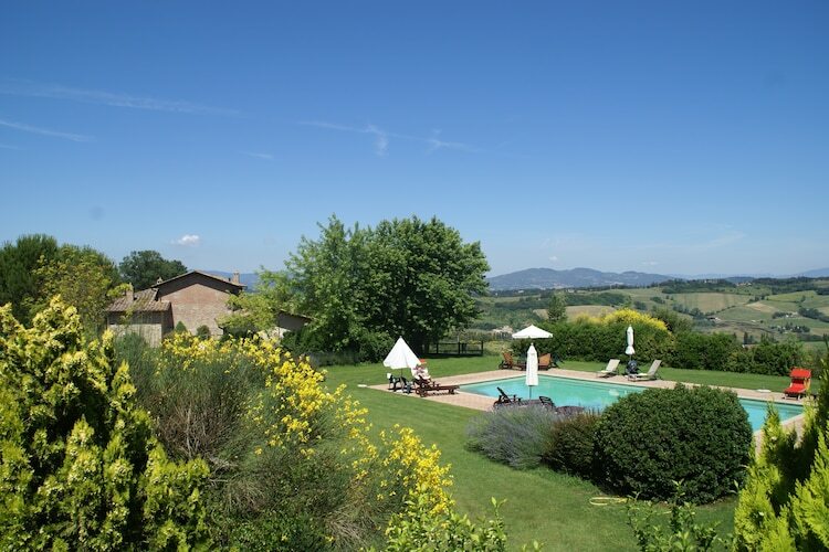 Maison Gherardi Granaio à Montone, piscine et jardin - Photo 17