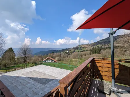 Ancienne chapelle aménagée en gîte indépendant avec terrasse et cheminée - Photo 14