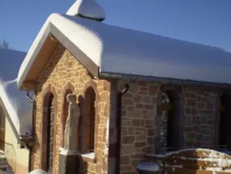 Ancienne chapelle aménagée en gîte indépendant avec terrasse et cheminée - Photo 24
