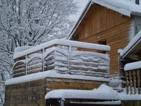 Ancienne chapelle aménagée en gîte indépendant avec terrasse et cheminée - Photo 25