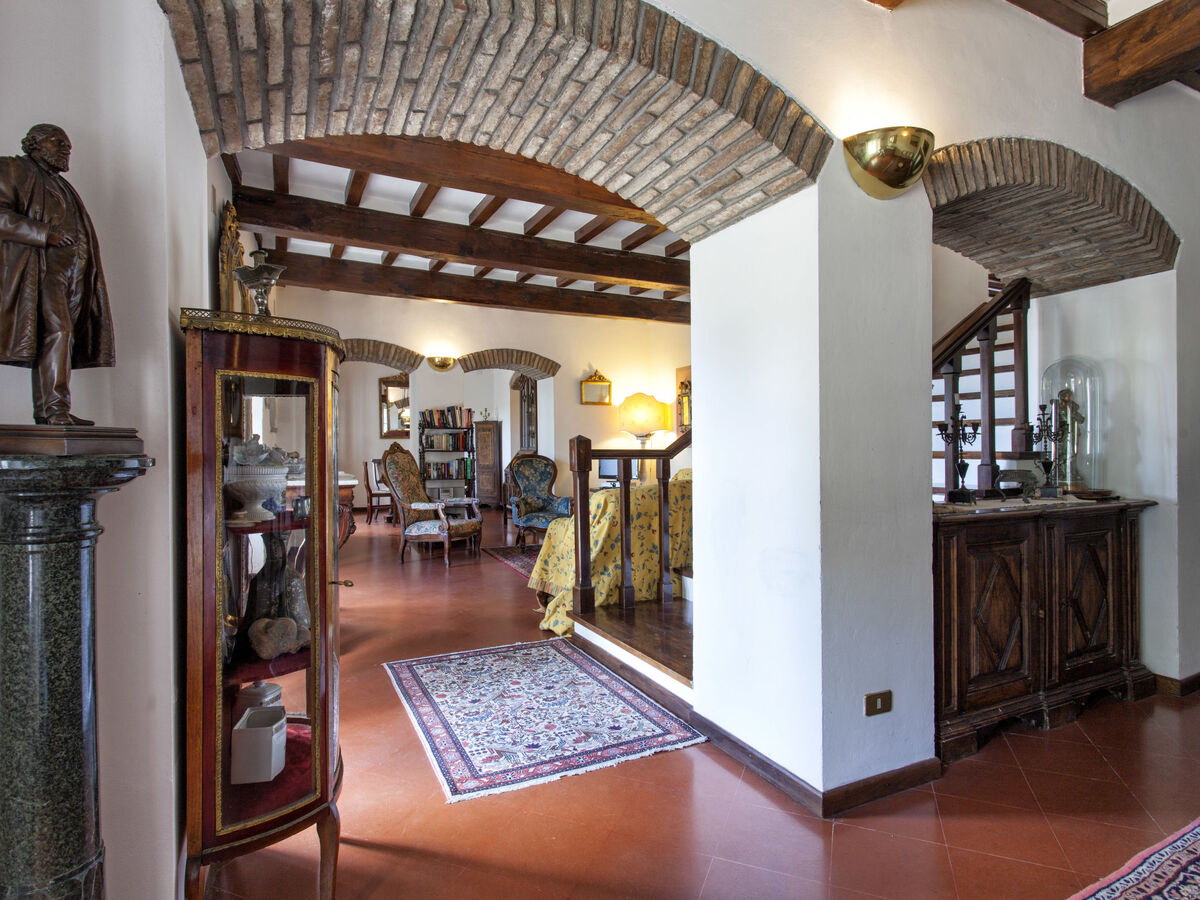 Villa Virgo à Cortona : 250 m², piscine partagée - Photo 8