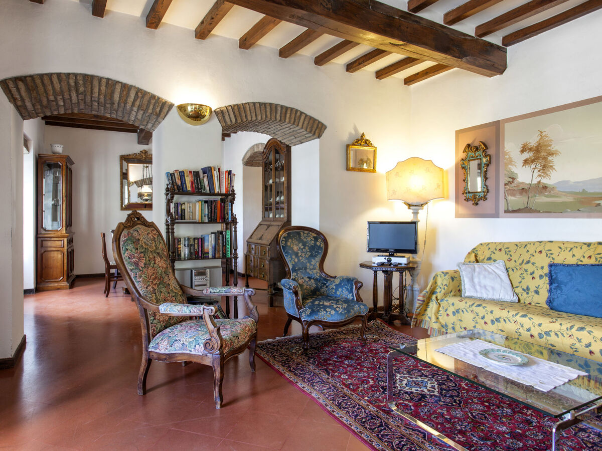 Villa Virgo à Cortona : 250 m², piscine partagée - Photo 9