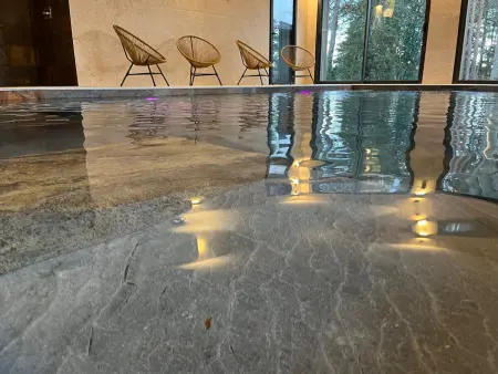 Lodge Bellecombe au golf du Chambon avec bain à remous : photo 12