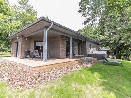 Lodge PMR avec jacuzzi privatif au Chambon-sur-Lignon : photo 15