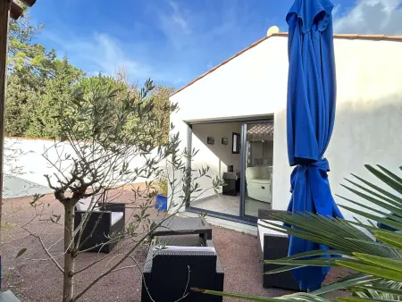 Location maison à La Guérinière, Maison calme avec jardin clos, 800m plage - 2 chambres, BBQ, parking privé, Wifi