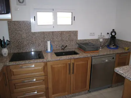 Villa 4 chambres 10 couchages, garage et jardin clos - Photo 3