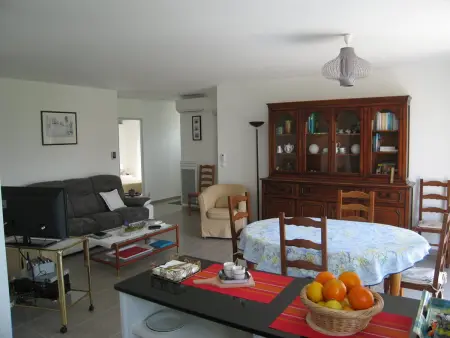 Villa F4 plain-pied avec garage à Saint-Cyprien Village - Photo 2