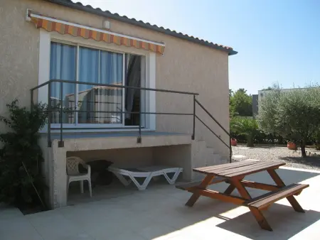 Villa F4 plain-pied avec garage à Saint-Cyprien Village - Photo 3