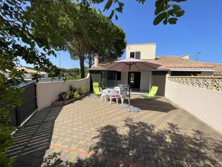 Location villa à Saint Cyprien, Jolie Villa 3 Pièces avec Véranda, Terrasse, Parking Sécurisé et Animaux Admis à Saint-Cyprien