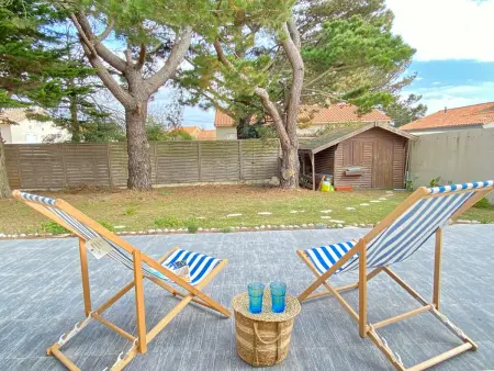 Maison rénovée 300m de la mer, terrasse 50m² : photo 2