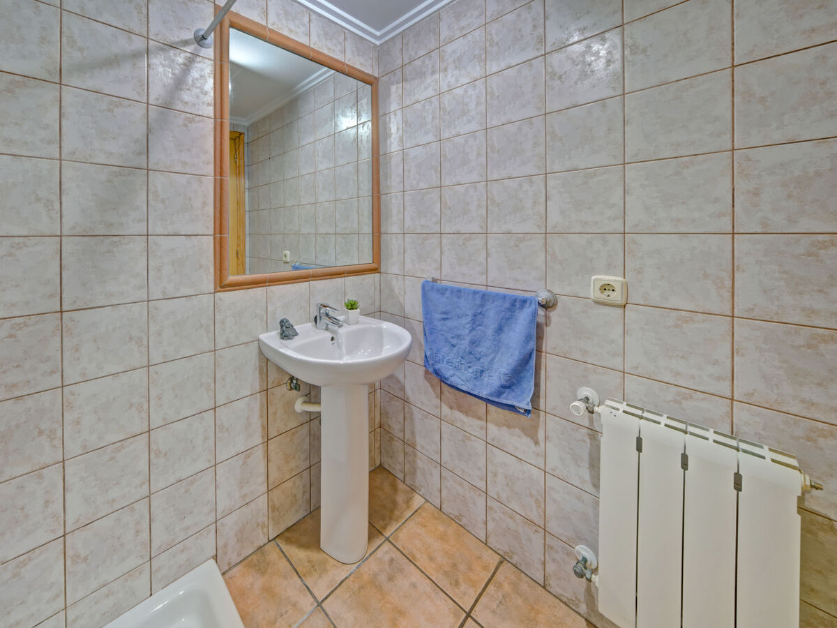 Maison mitoyenne à Calpe, piscines communes, parking privé - Photo 14