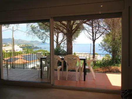 Maison familiale à Llançà, terrasses et climatisation - Photo 9