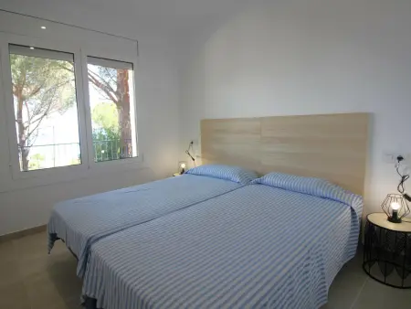 Maison familiale à Llançà, terrasses et climatisation - Photo 18