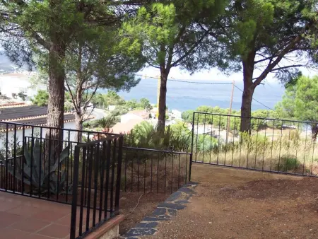 Maison familiale à Llançà, terrasses et climatisation - Photo 26
